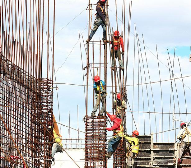 Imagen de unos trabajadores de una empresa de construcción